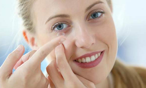 Где подобрать контактные линзы